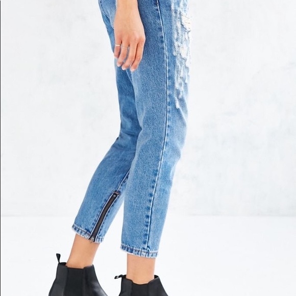 One Teaspoon Low Waist Trashed Pacifica Fr… - Picture 6 of 9